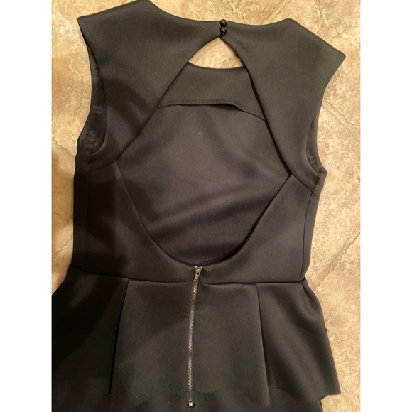 Dress - Picture 4 of 6